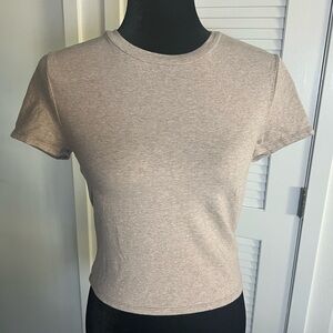 Abercrombie & Fitch AF Essentials Baby Tee Taupe Tan Fitted Crop T-Shirt Sz Med